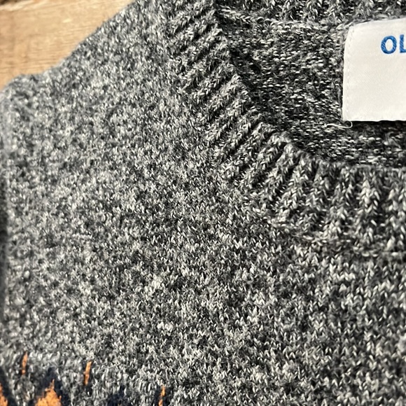 Boys fluffy sweater and matching hat - Picture 4 of 8